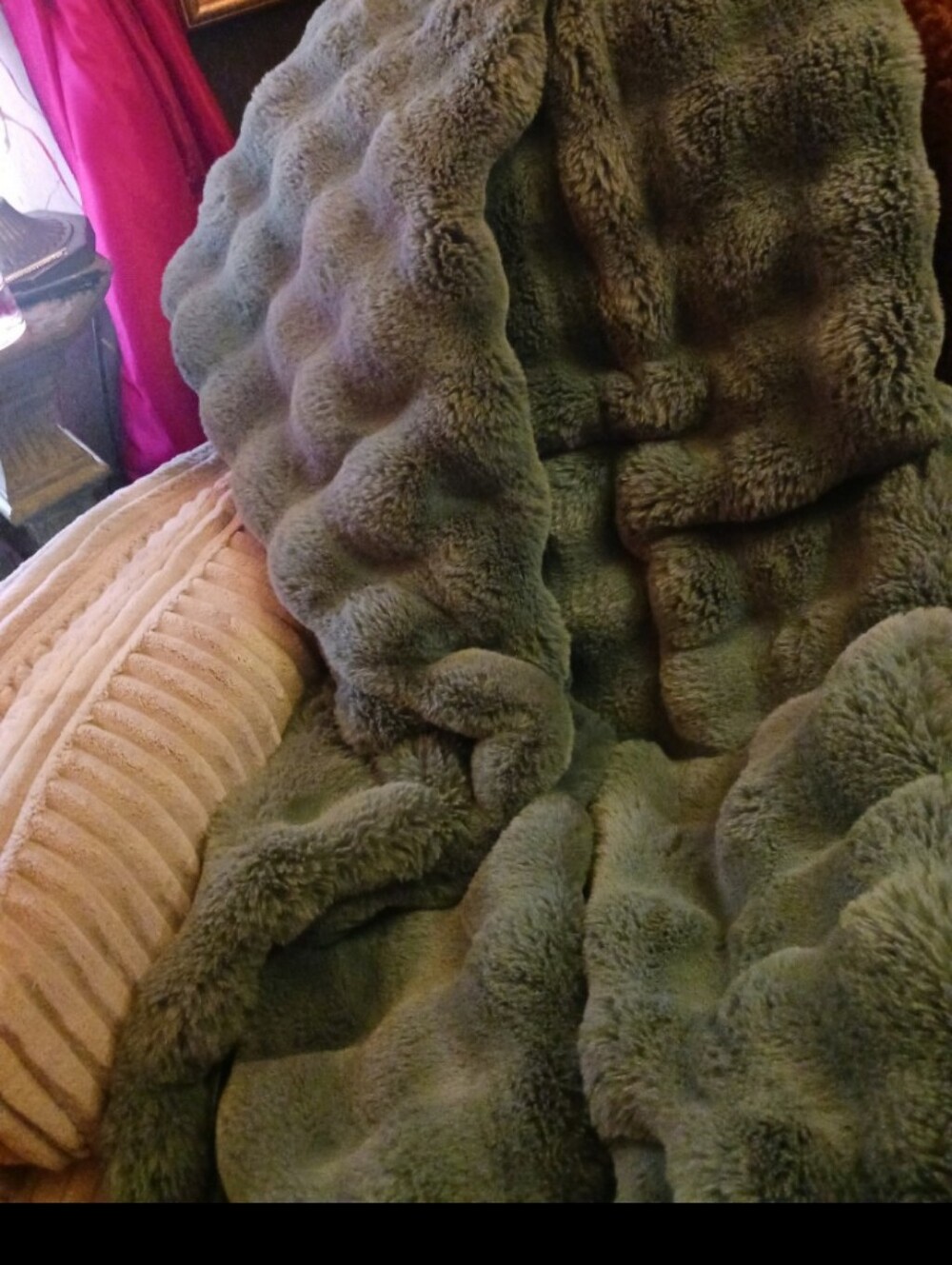 Plush Sage Green Faux Fur Throw Blanket